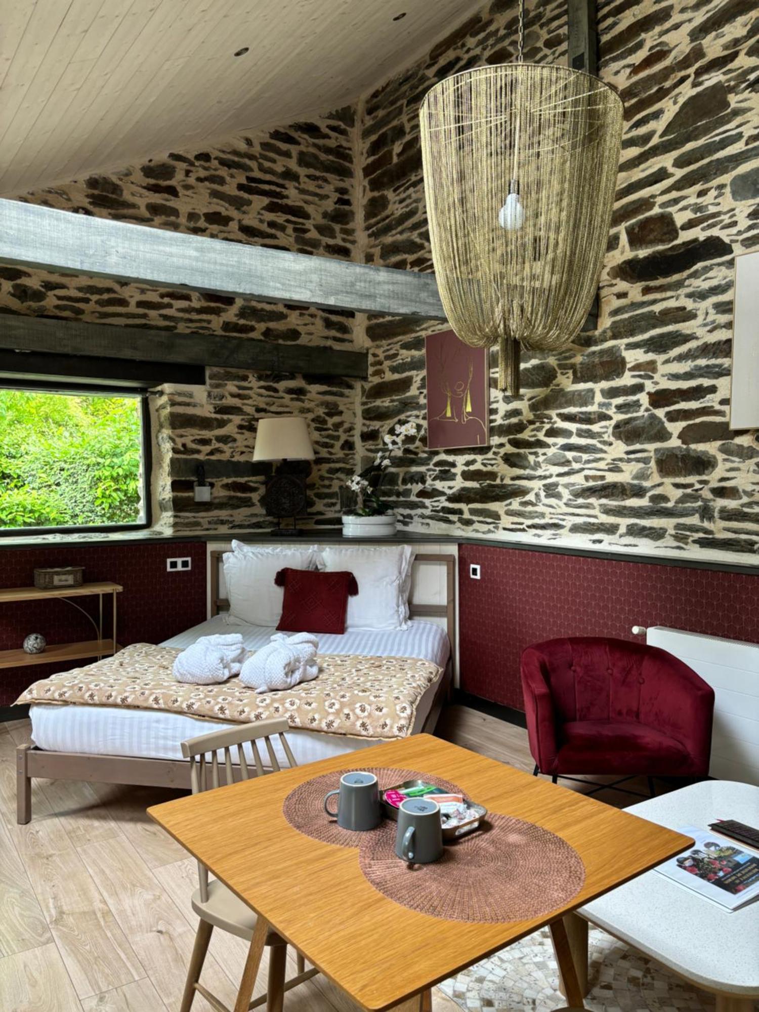 Domaine De Meros Lodge *